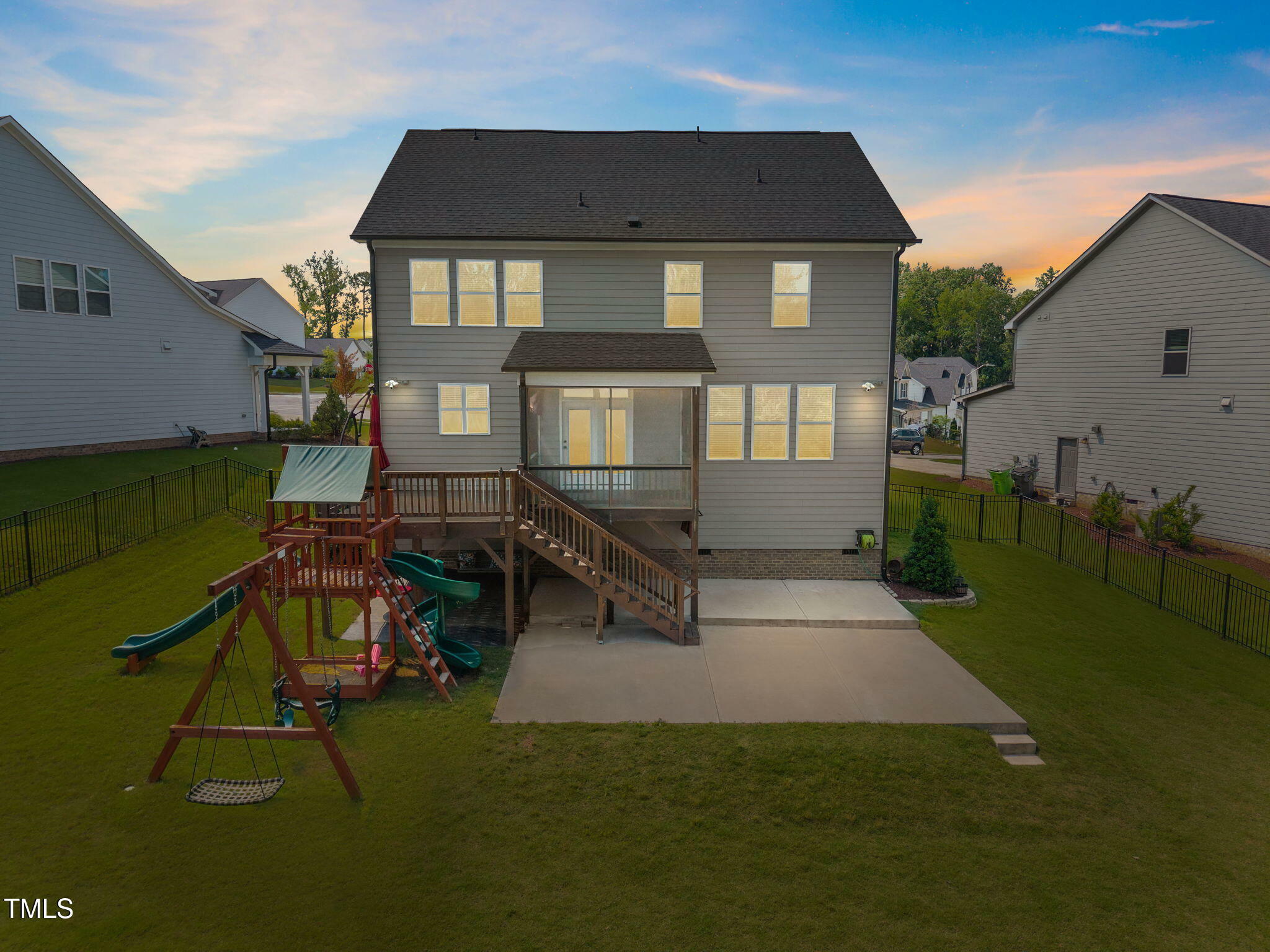 Property Photo: 525 Marion Hills Way NC 27545