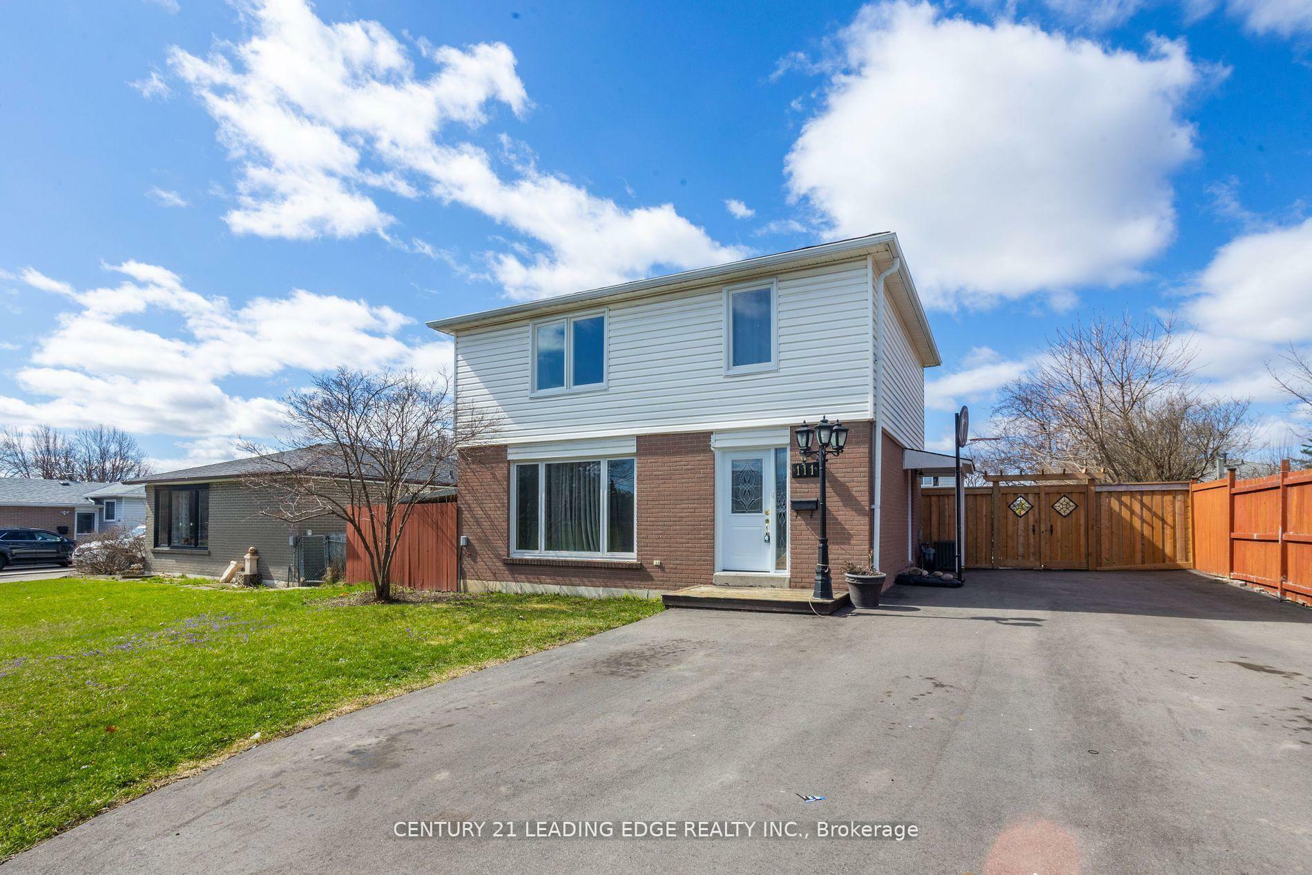 111 Folkstone Crescent  Brampton ON L6T 3M6 photo