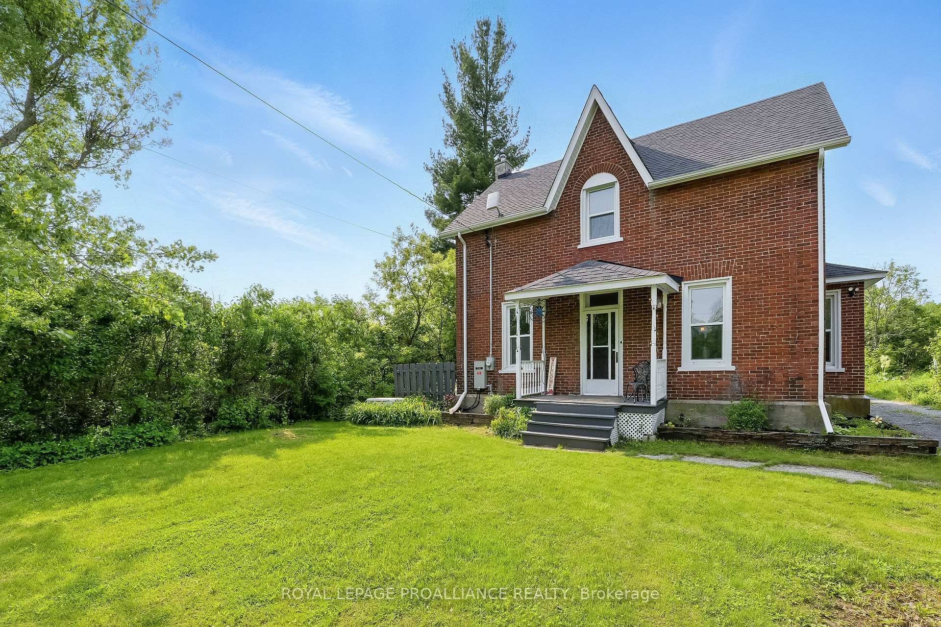 Property Photo: 34 Station Road ON K0K 2M0