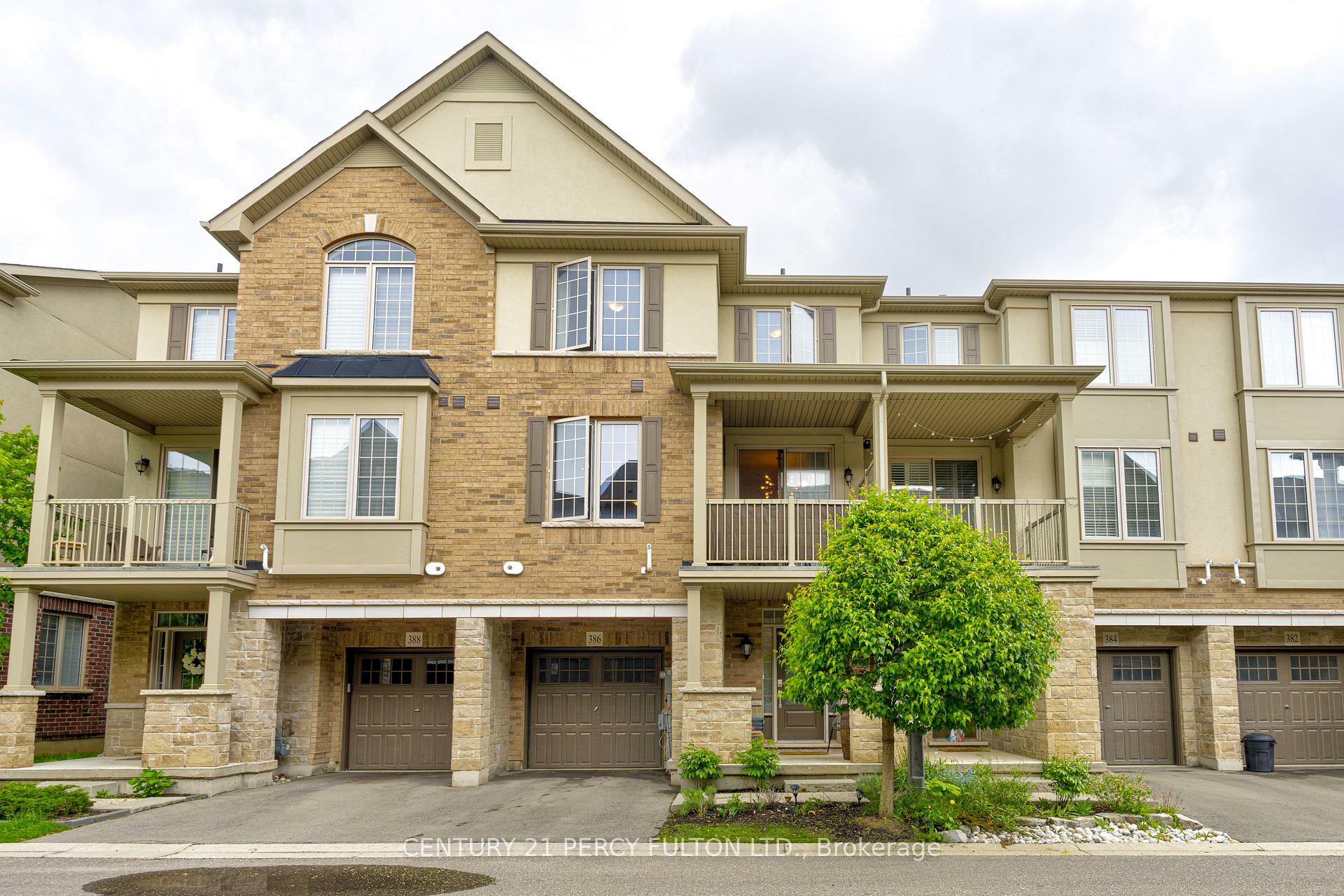 Property Photo: 386 Alderwood Common ON L6H 0P8