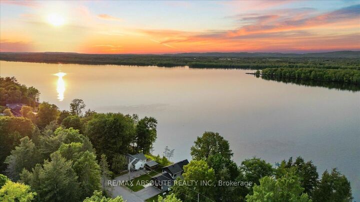 Property Photo: 304 Riverwood Drive ON K0A 3M0
