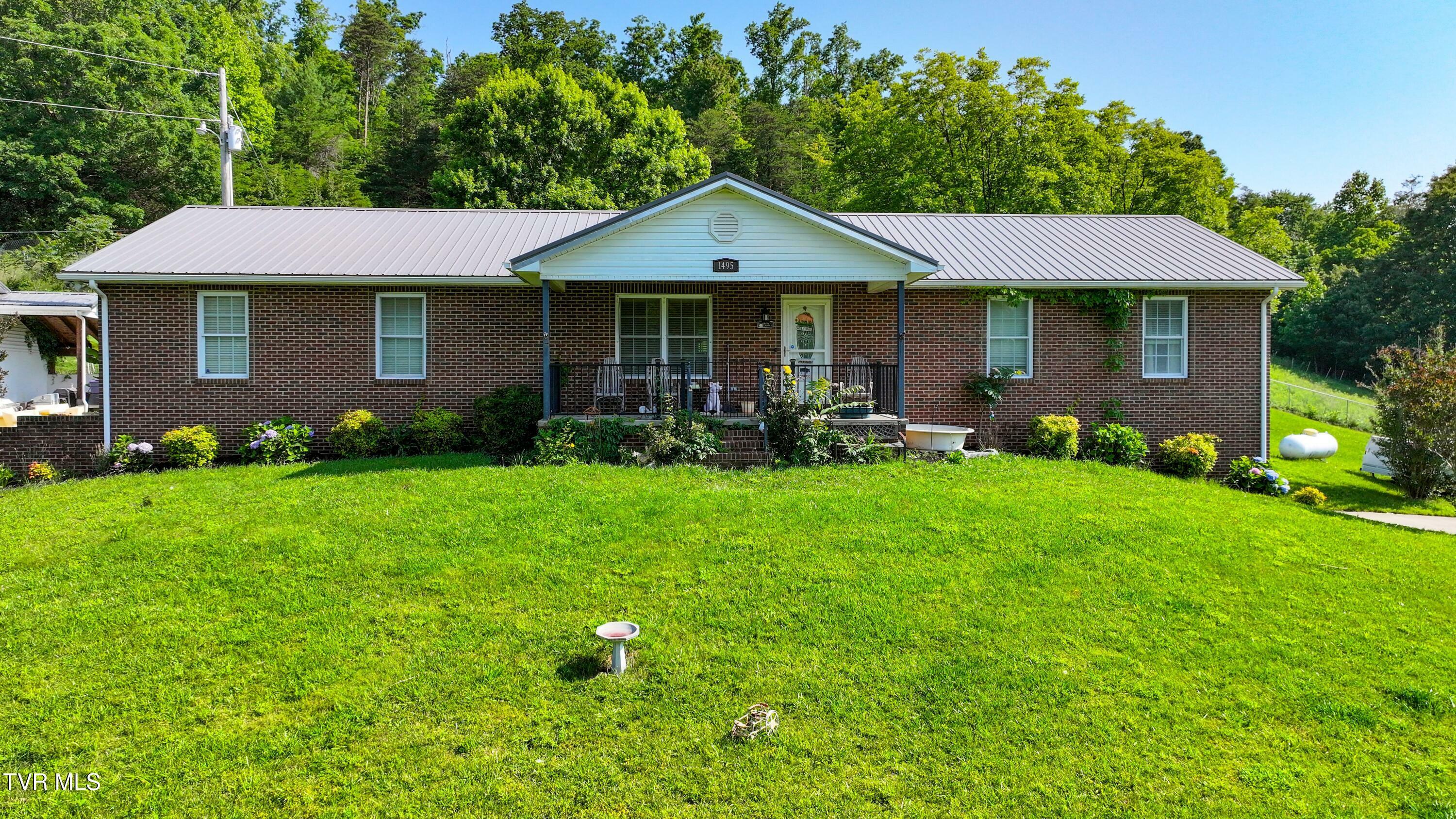 Property Photo: 1495 Fishpond Road TN 37641