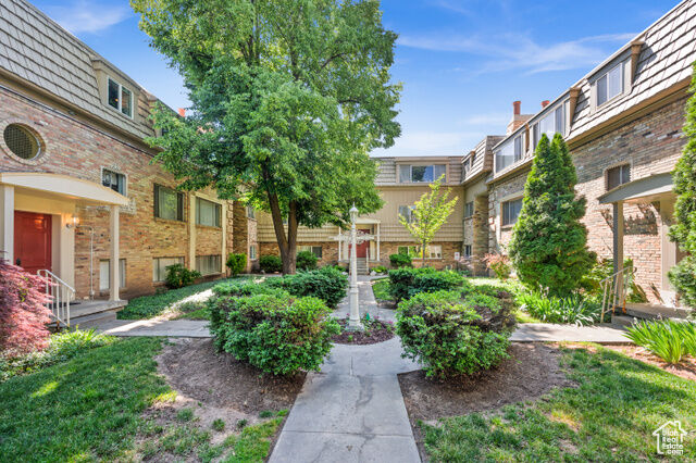 Property Photo: 2220 E Murray Holladay Rd 184 UT 84117