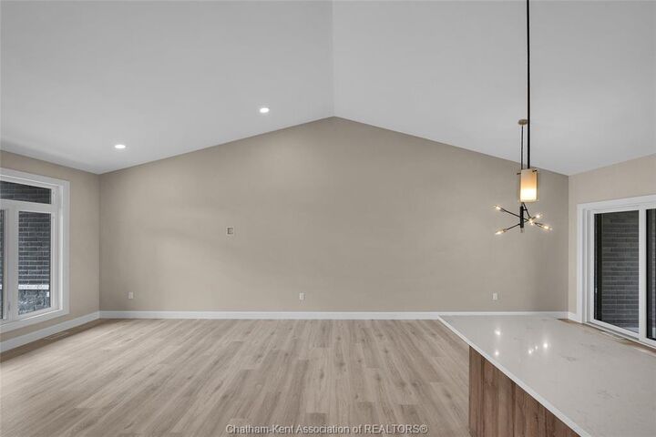 Property Photo:  567 Keil Trail North  ON N7L 0G8 