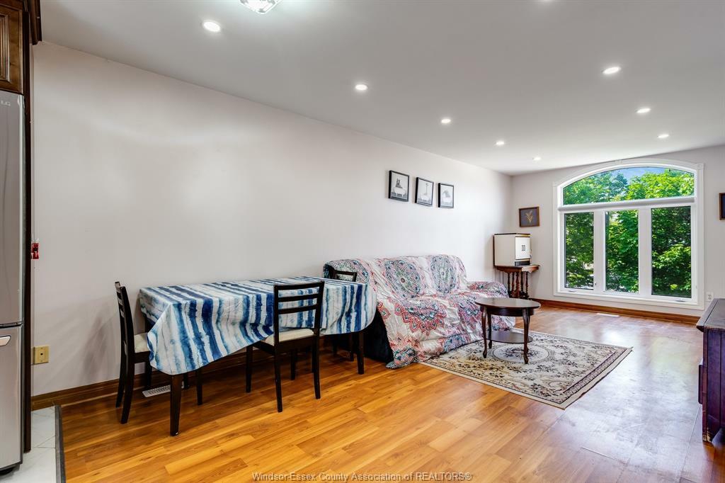 Photo de la propriété: 4477 Spago Crescent ON N9G 2Z6