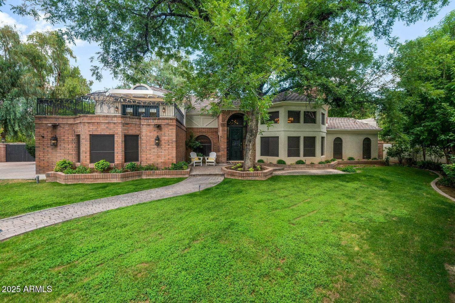 Property Photo: 8219 S Pecan Grove Circle AZ 85284