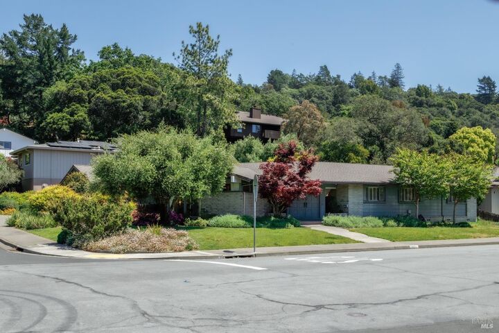 1671 E Foothill Drive  Santa Rosa CA 95404 photo