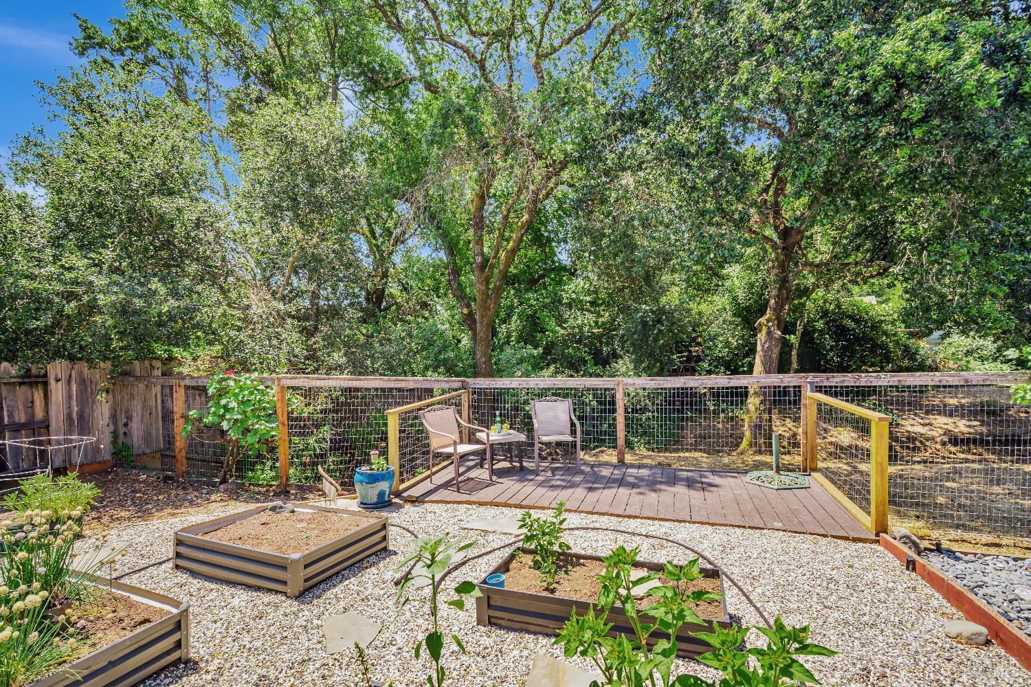 483 S Foothill Boulevard  Cloverdale CA 95425 photo