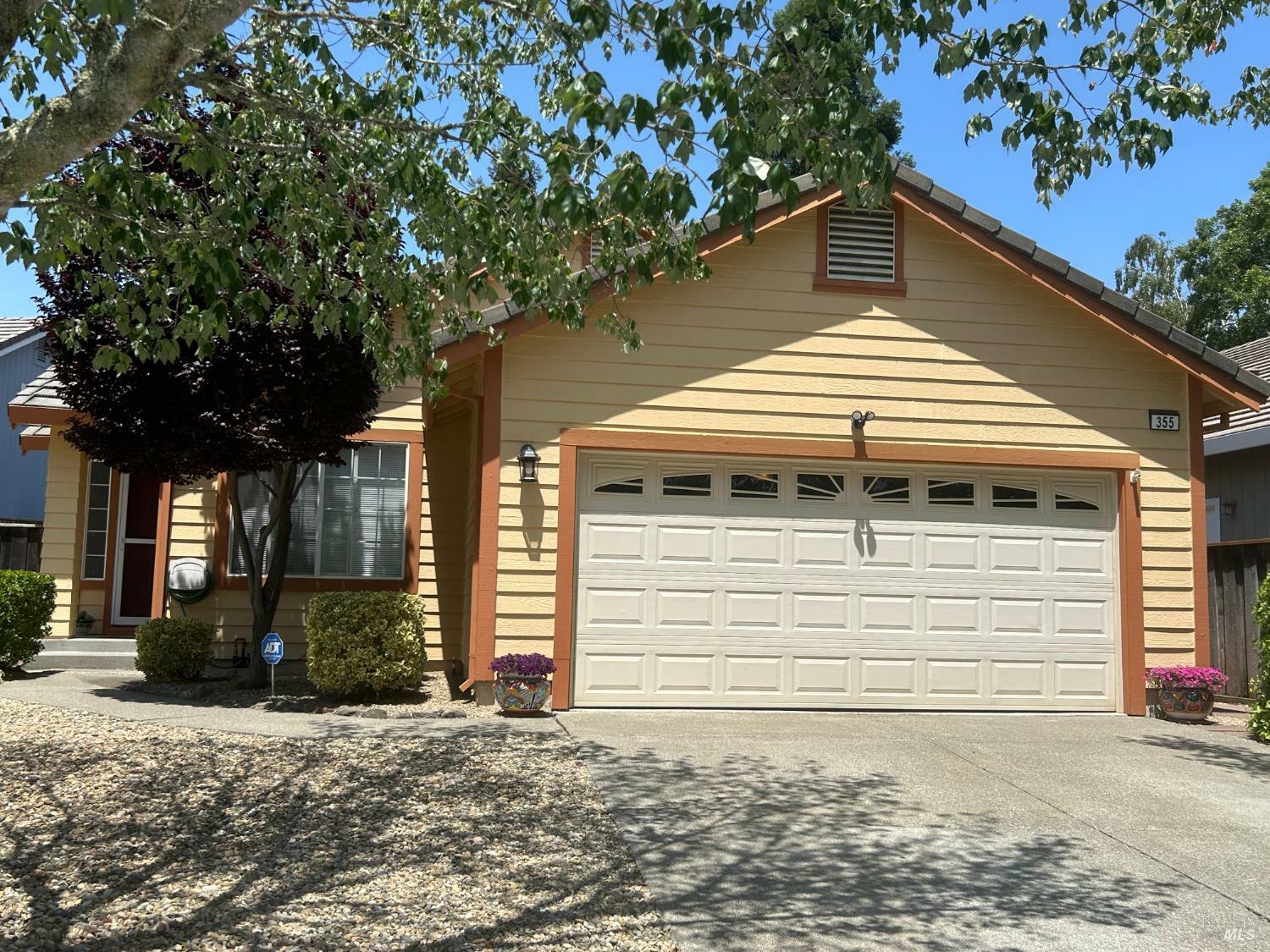 Property Photo:  355 Sugar Maple Lane  CA 95492 