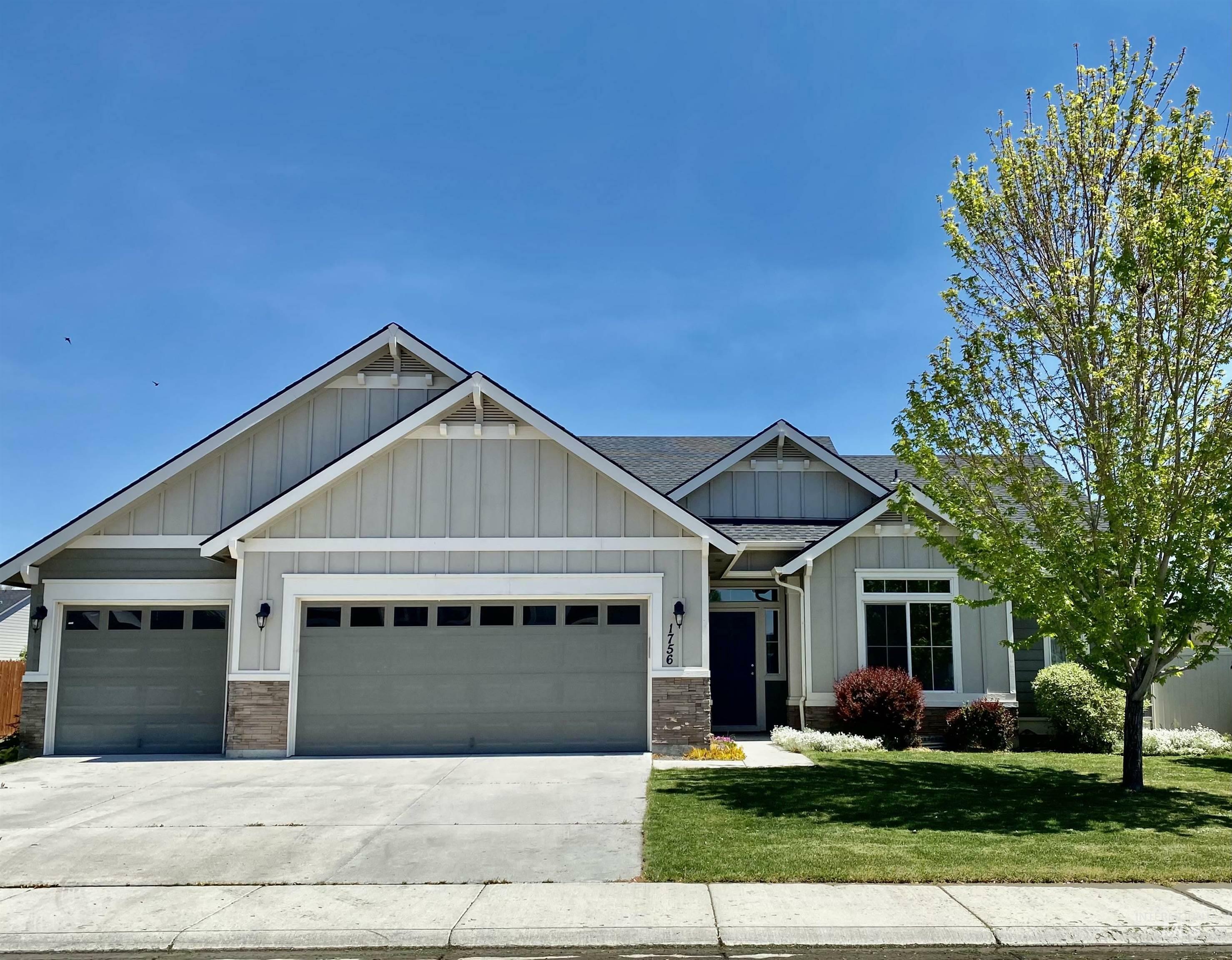 Property Photo: 1756 N Hornback Ave ID 83669