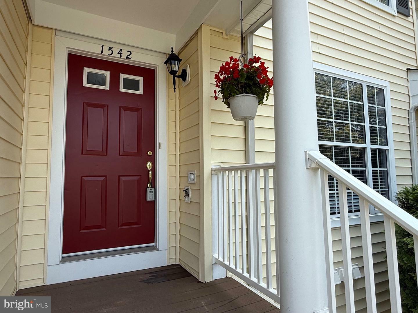 Property Photo: 1542 Danewood Court MD 21114