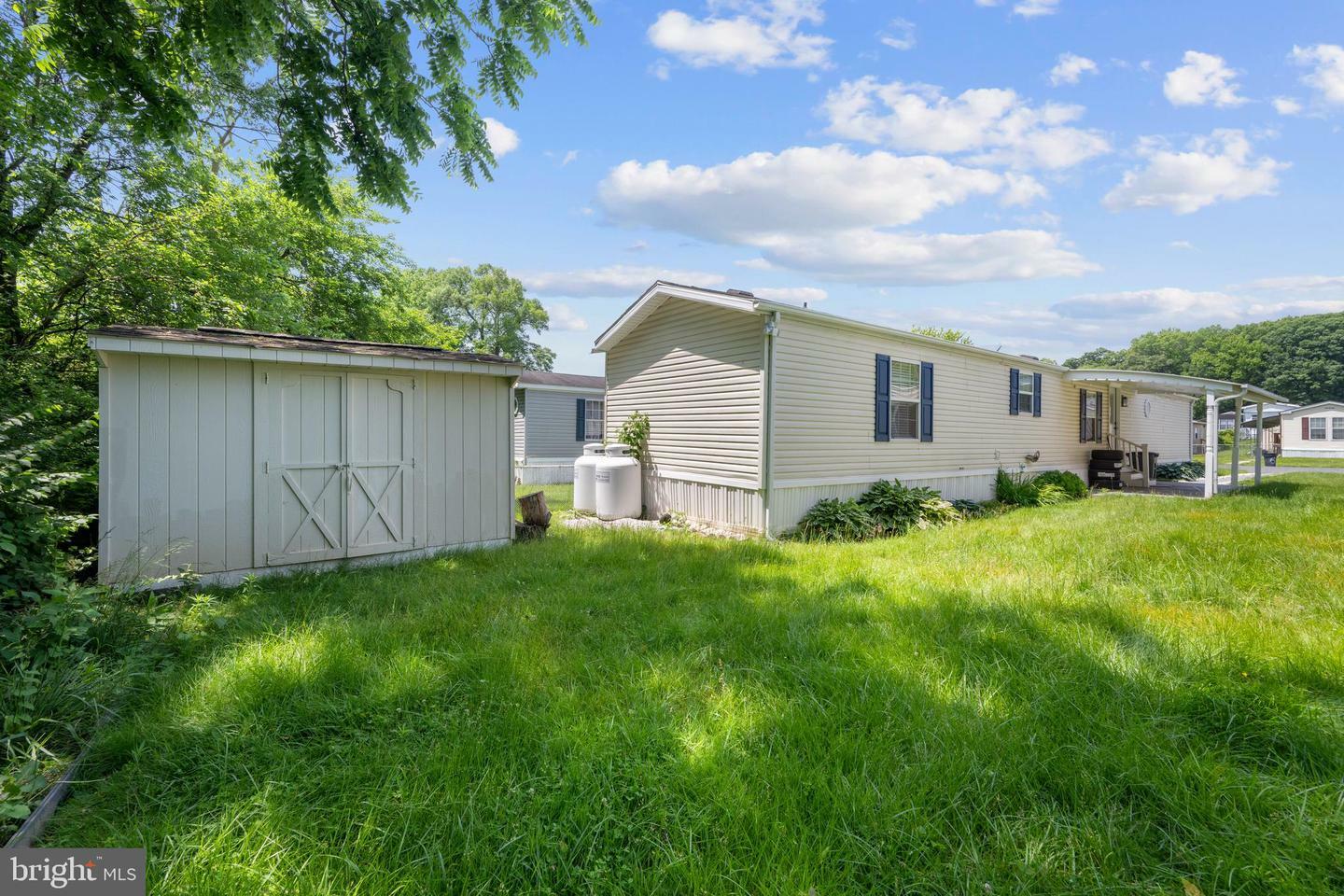 Property Photo: 109 Judywood Lane MD 21221