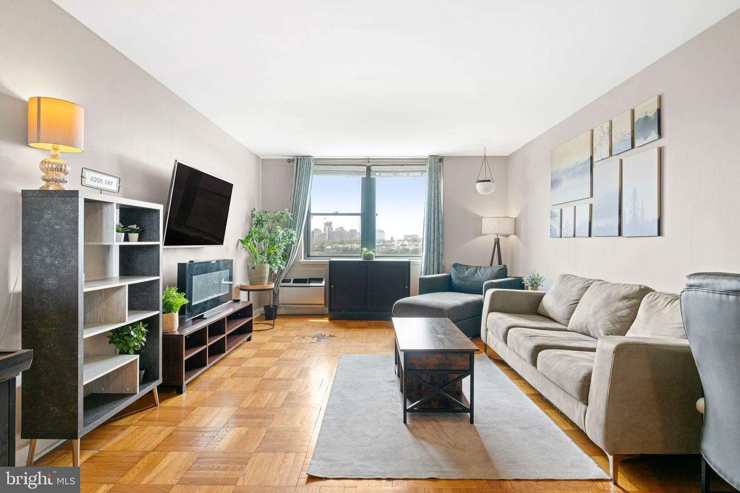 Property Photo: 2601 Pennsylvania Avenue 924 PA 19130
