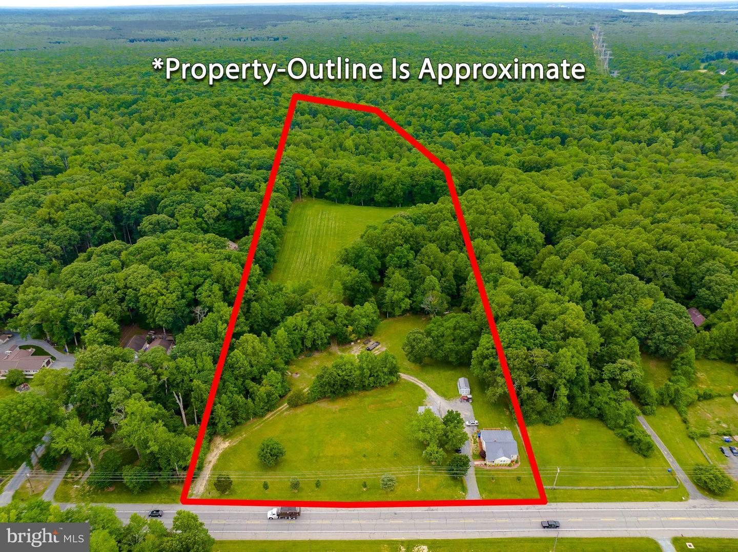 Property Photo: 6165 Hawthorne Road MD 20646