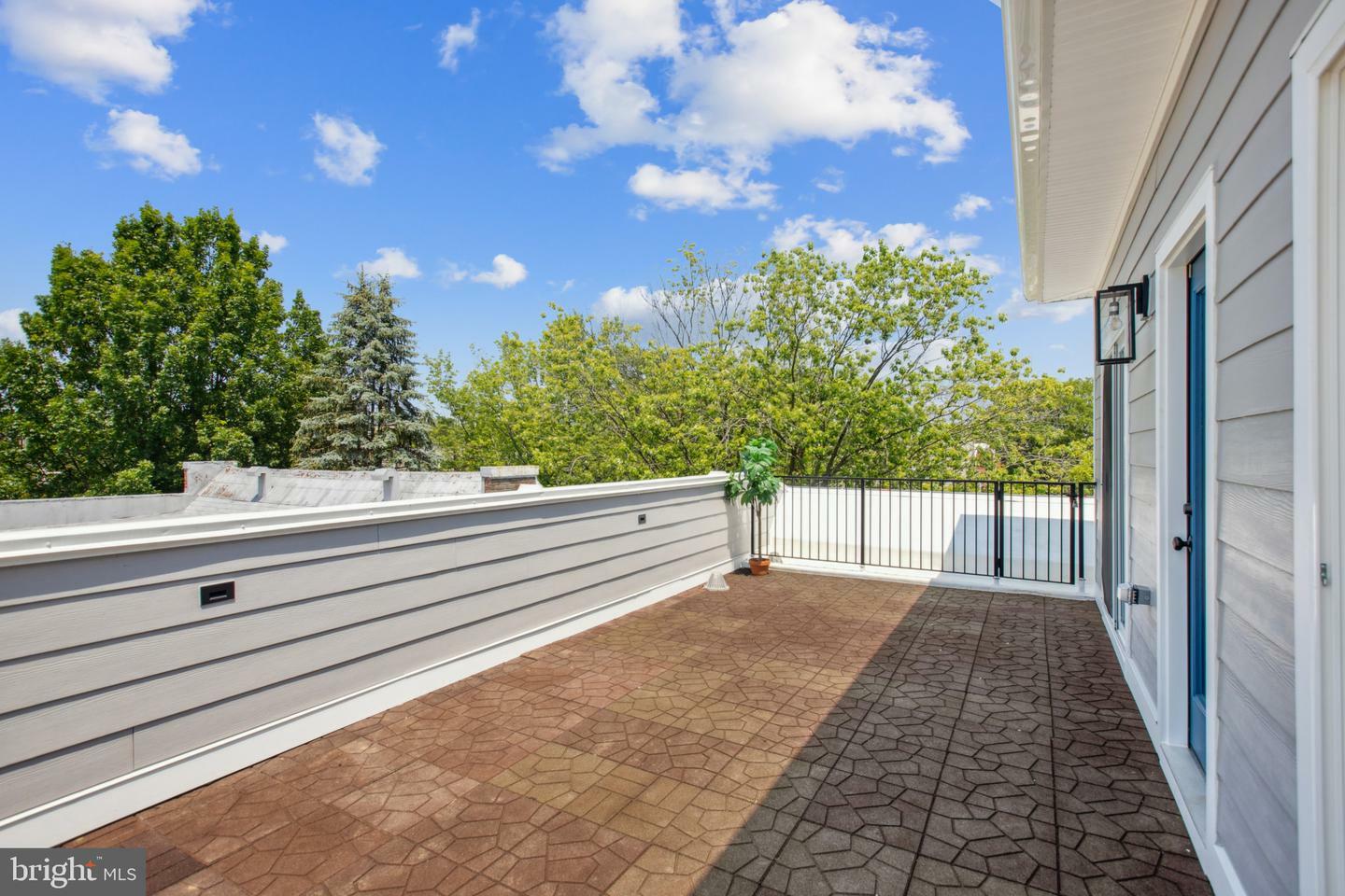 Property Photo:  2236 40th Street NW Ph6  DC 20007 
