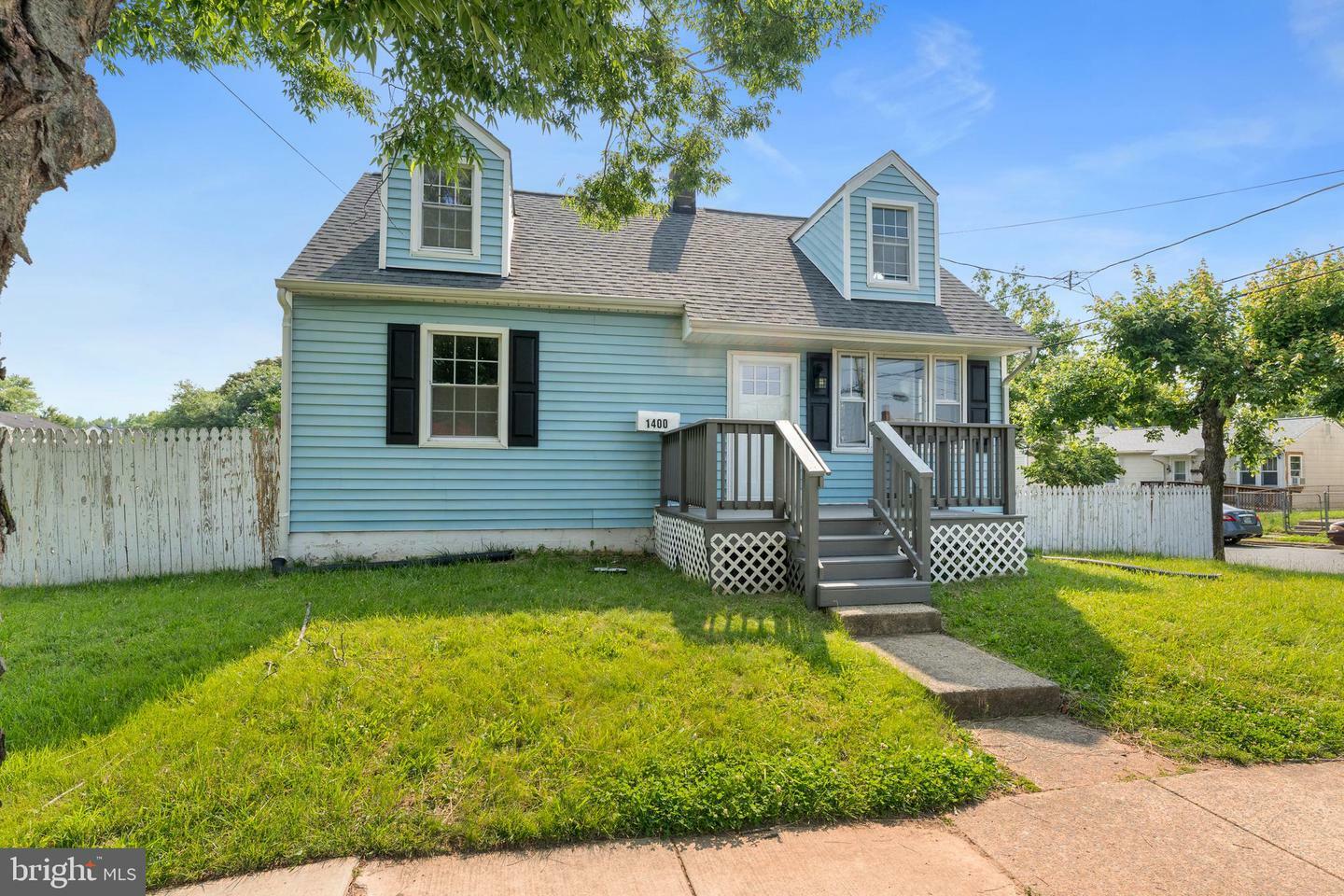 Property Photo: 1400 Airport Avenue VA 22401