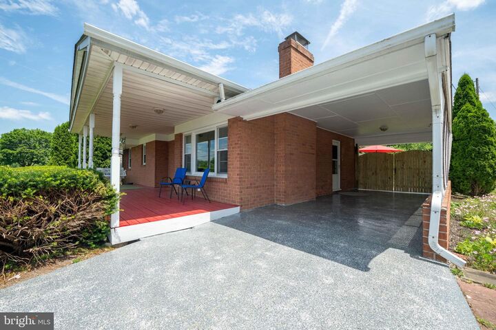 Property Photo: 4462 Martinsburg Pike VA 22624