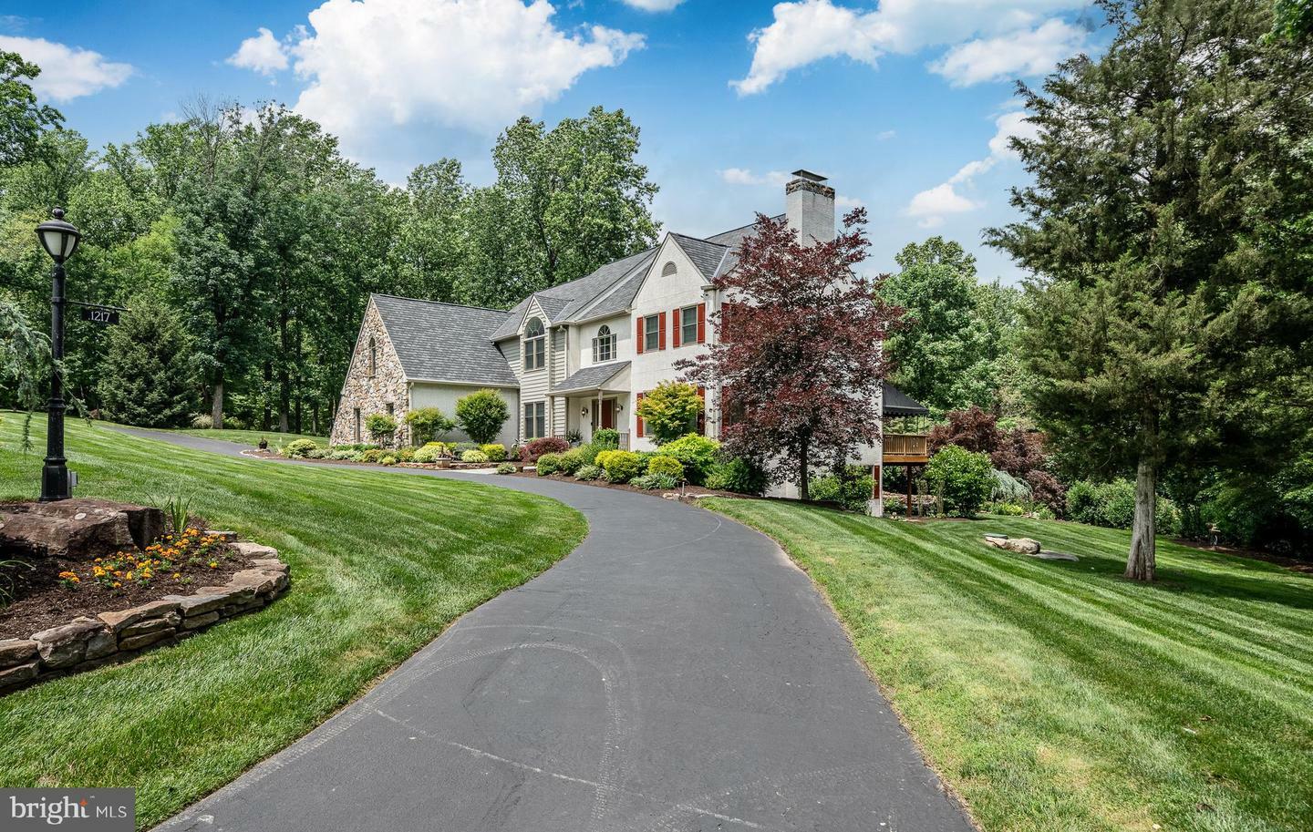 Property Photo: 1217 Tullamore Circle PA 19425
