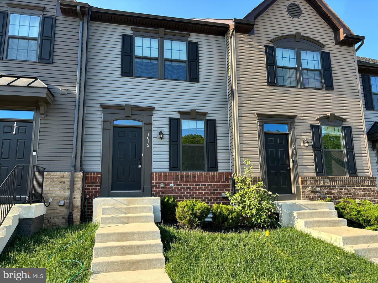 Property Photo:  1019 Rampart Drive  VA 22401 