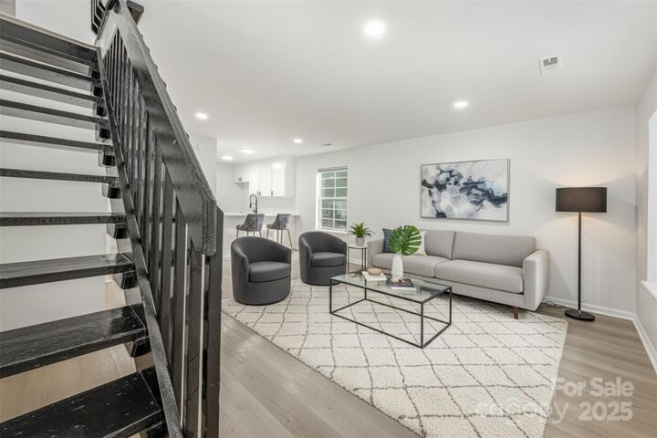 Property Photo:  3941 Briarhill Drive  NC 28215 