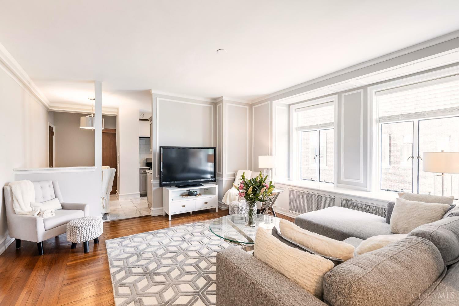 Property Photo: 3900 Rose Hill Avenue OH 45229