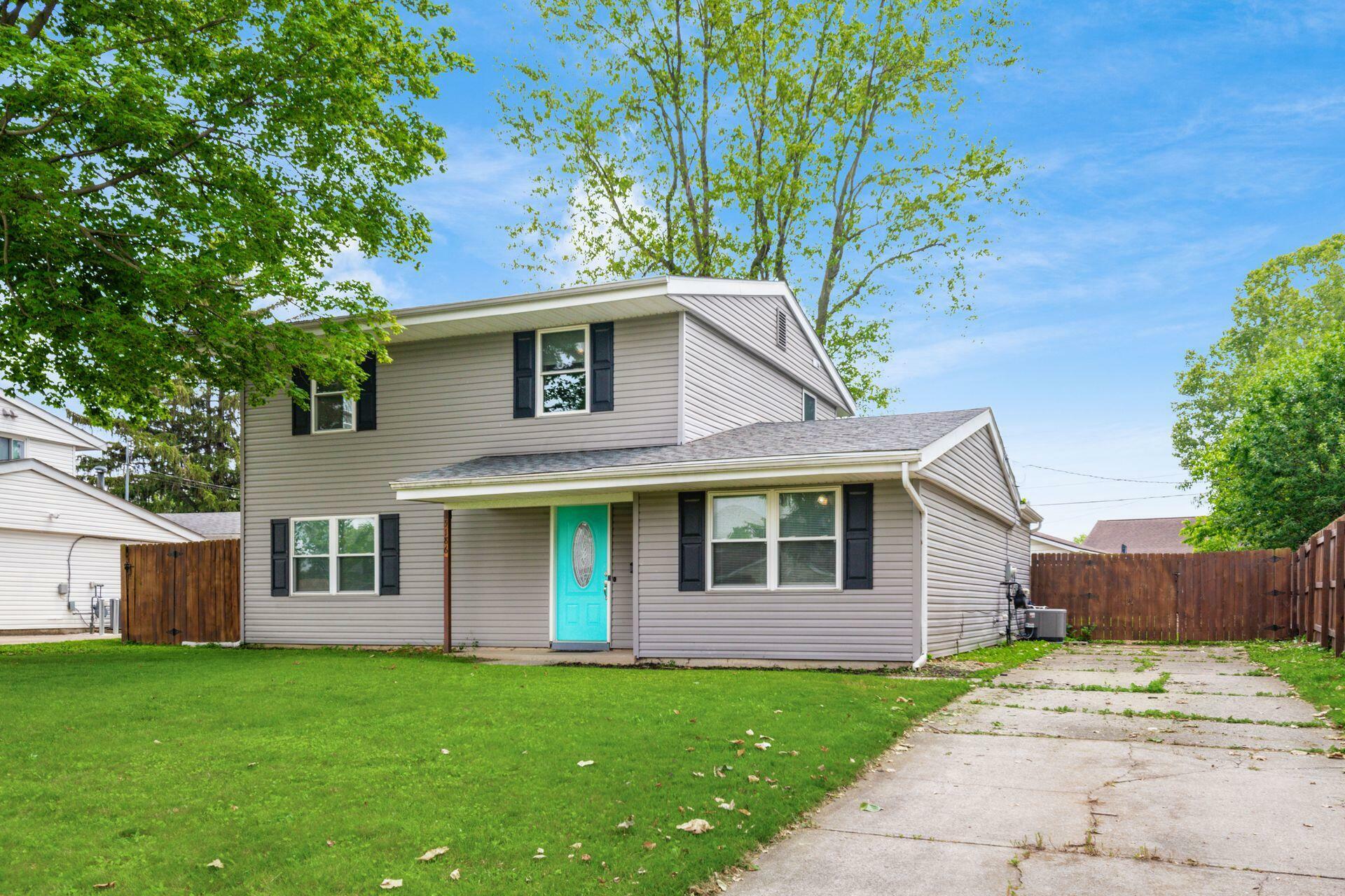 Property Photo: 5186 Meadowbrook Drive OH 43207