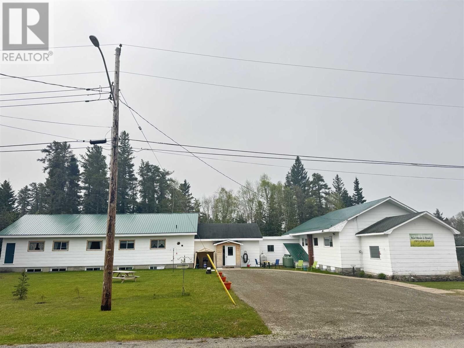 Property Photo: 323 Hardy Ave ON P0S 1K0