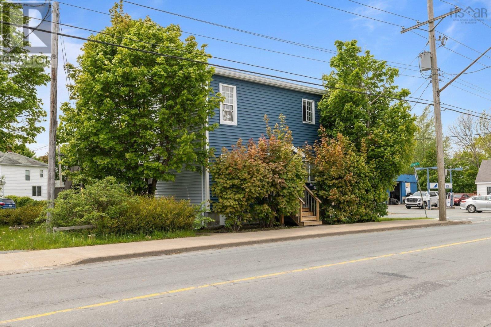 Property Photo:  204 Pleasant Street  NS B2Y 3R6 