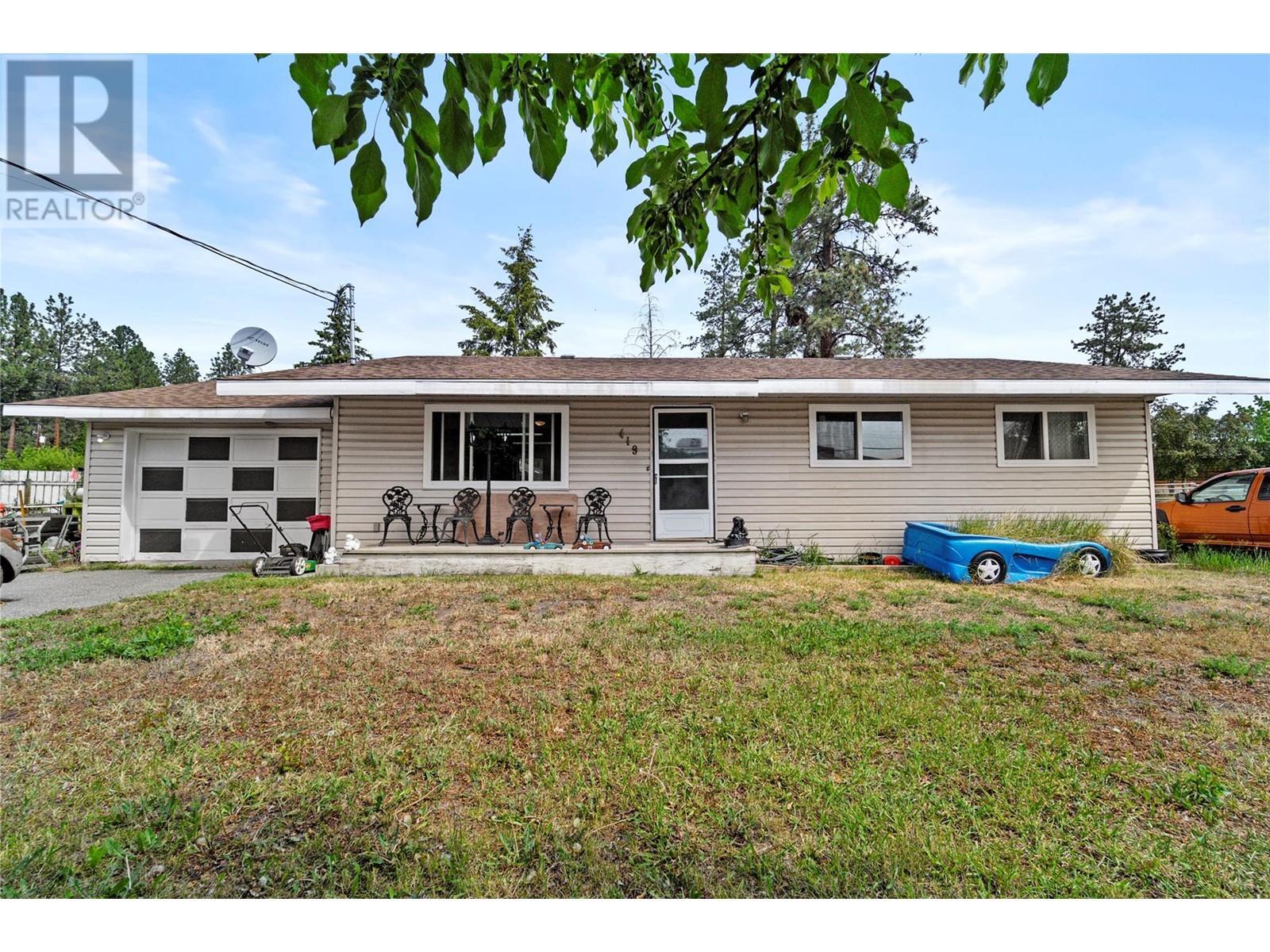 Property Photo: 419 Dodding Avenue BC V0K 1Y0