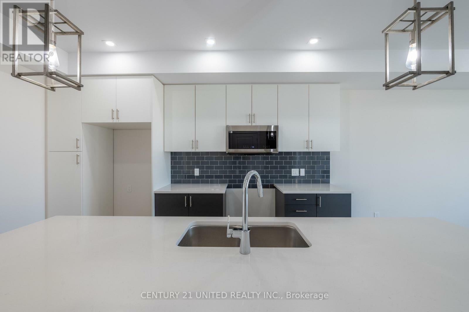 Property Photo: 309 Mullighan Gardens ON K9K 0G3
