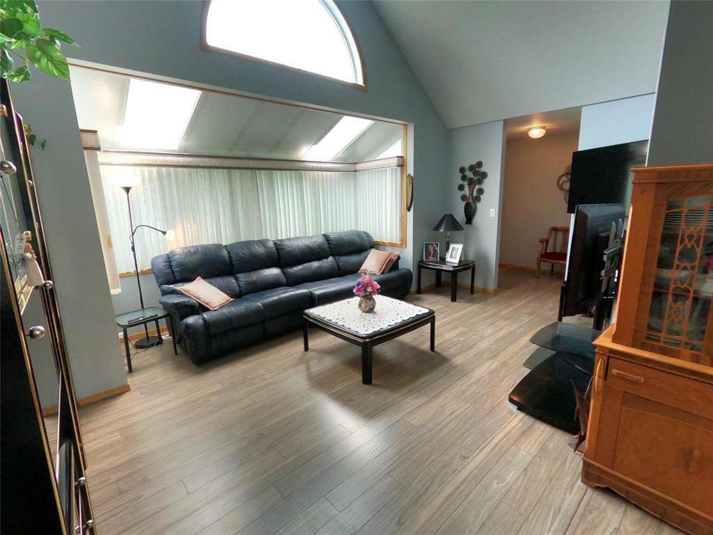 Photo de la propriété:  189 Turner Street  MB R0E 0C0 