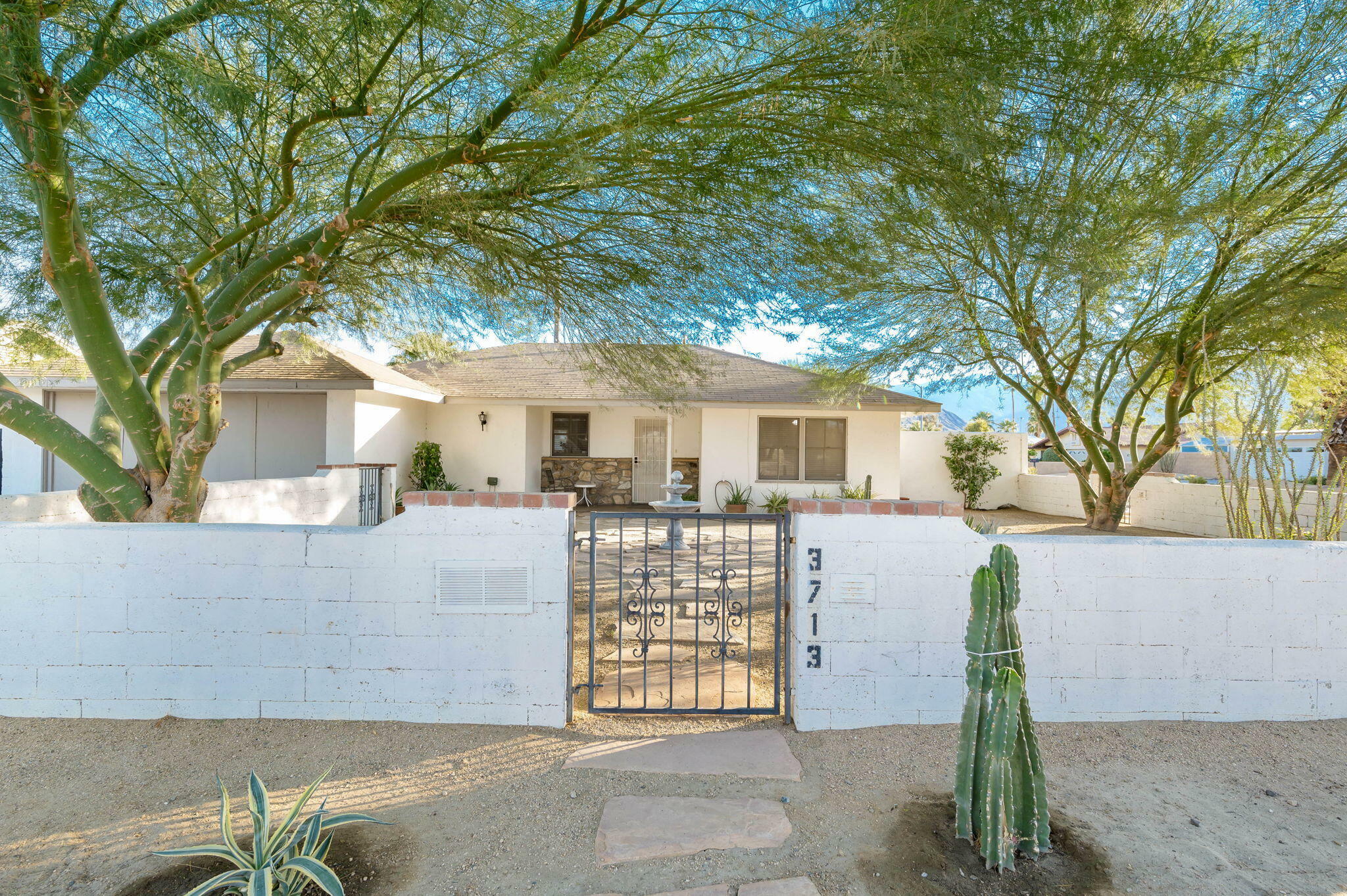 Property Photo: 3713 Cll San Antonio CA 92264
