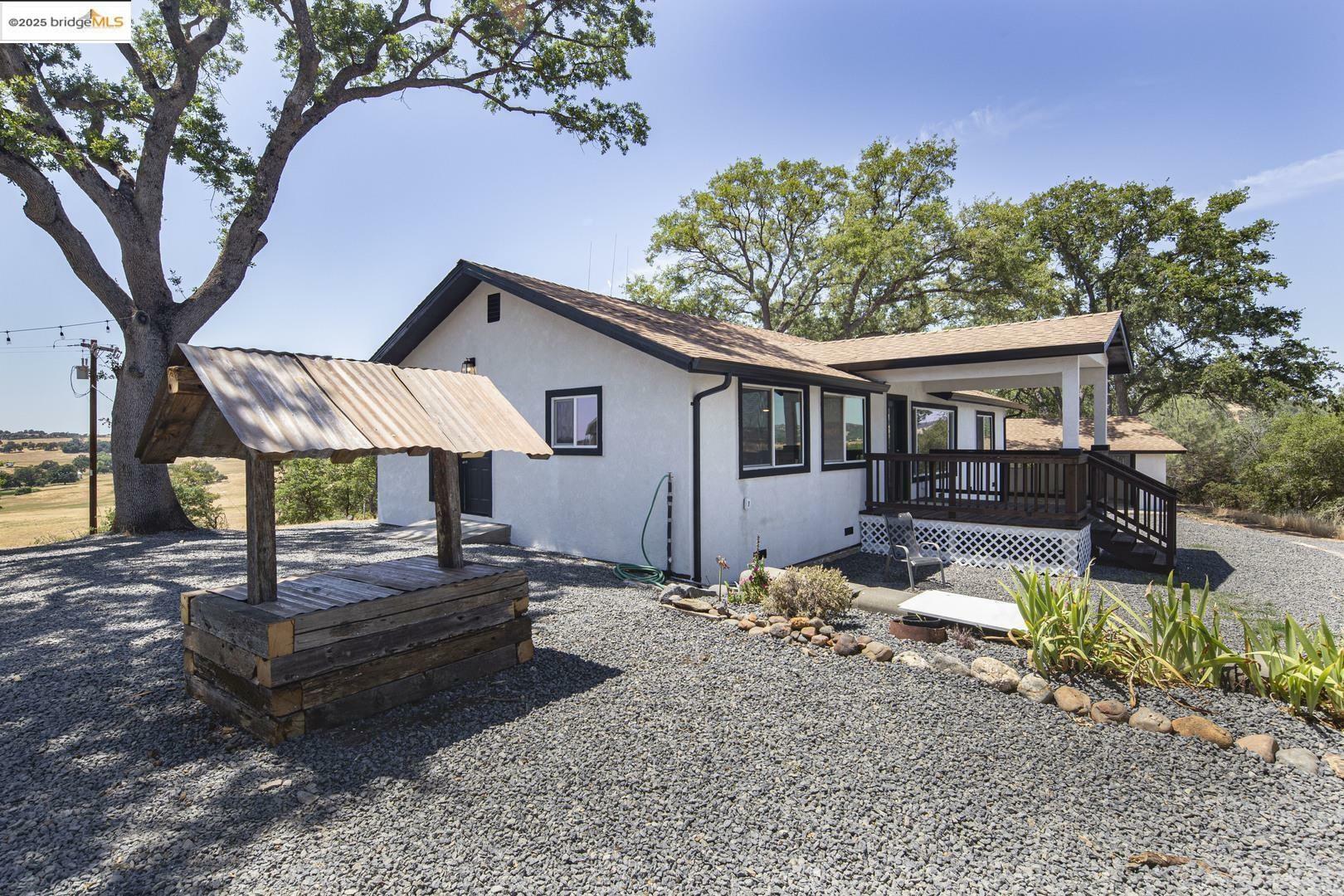 Property Photo: