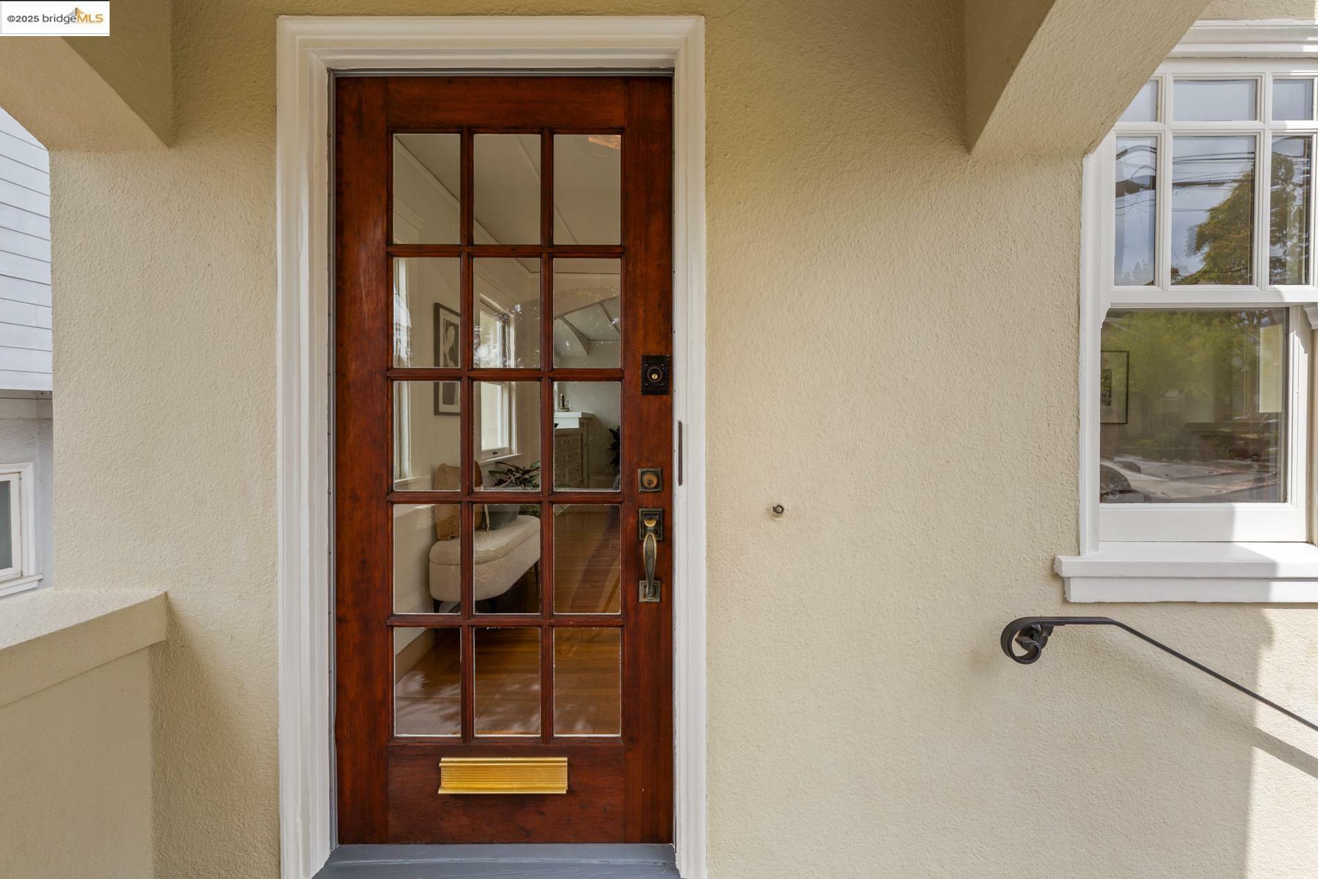 Property Photo:  1056 Ordway St  CA 94706 