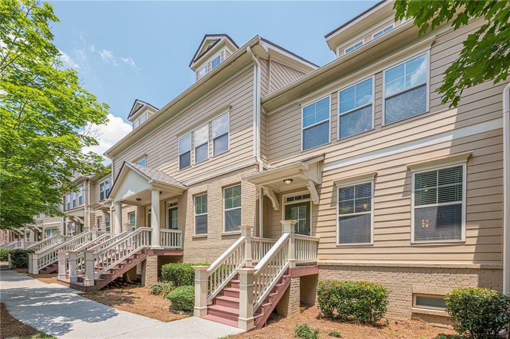 Property Photo: 4404 Village Field Place GA 30024