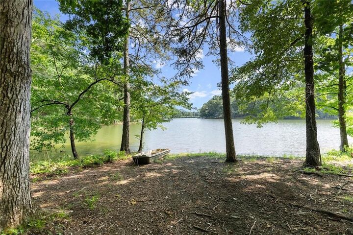 Property Photo:  4690 Giddon Martin Road  GA 30506 