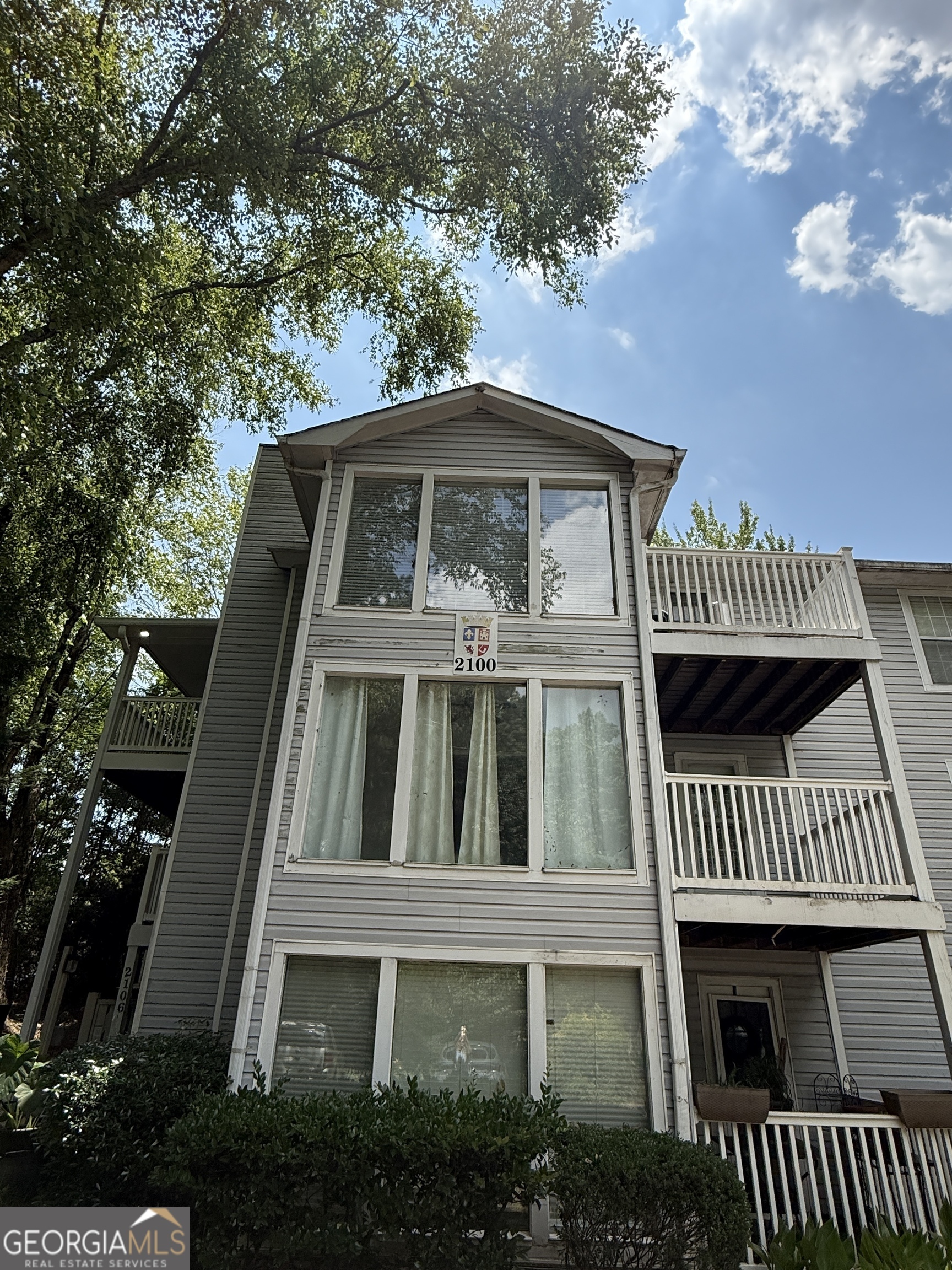 2107 Augusta Drive SE  Marietta GA 30067 photo