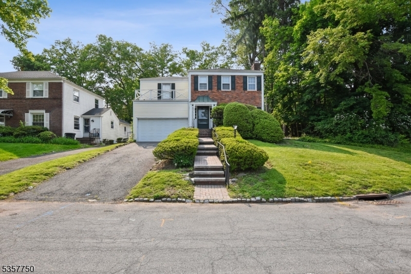 Property Photo: 543 Hartford Ct NJ 07079