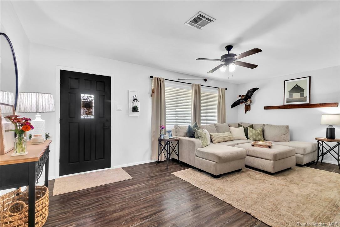 Property Photo: 4435 Oaklawn Street LA 70605