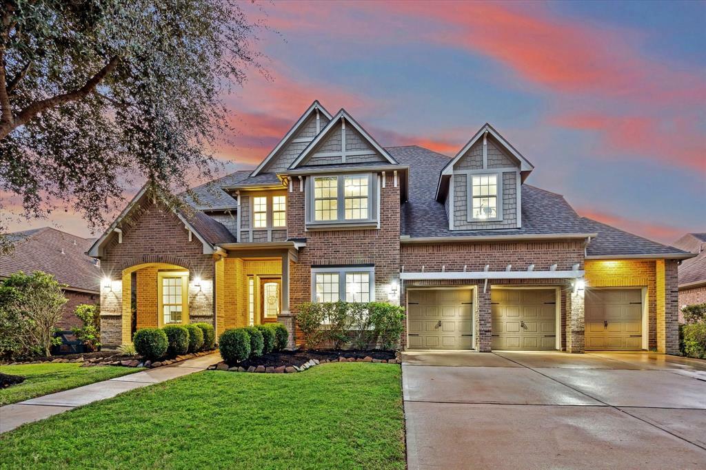 Property Photo: 5423 W Farm Way TX 77441