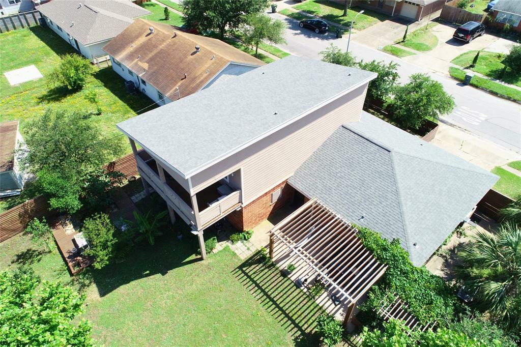 Property Photo: 2402 Pine Street TX 77551