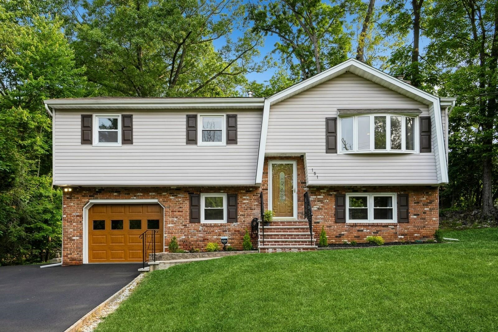Property Photo:  151 Mount Pleasant Ave  NJ 07801 