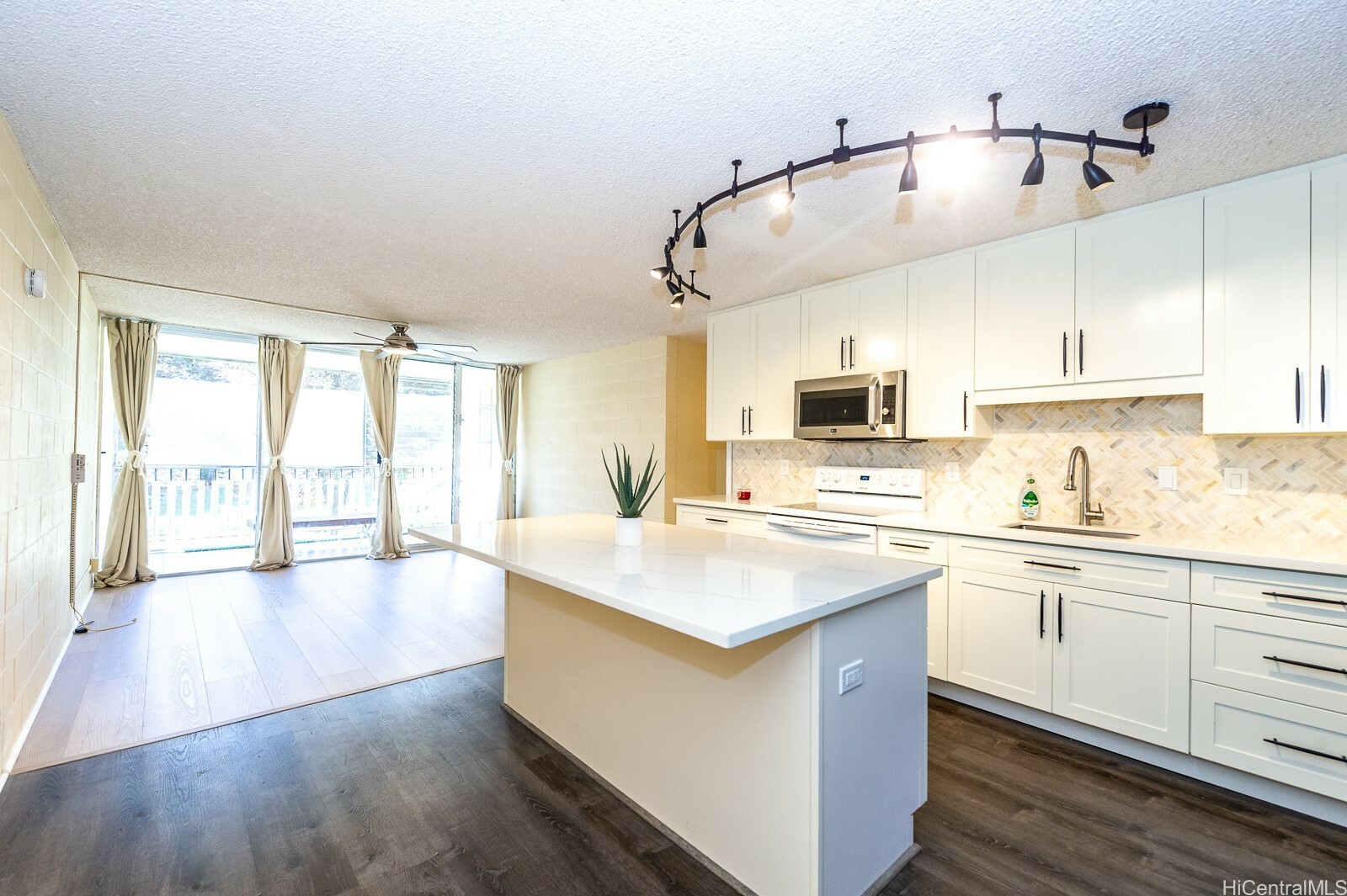 Property Photo: 95-273 Waikalani Drive D402 HI 96789