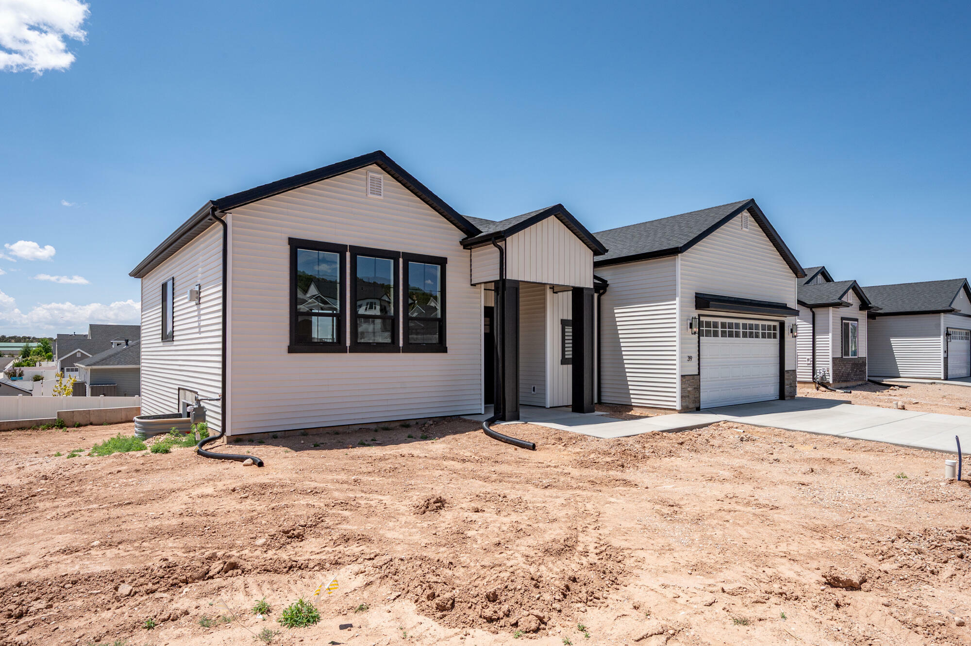 Property Photo: 39 N Strathmore Ln (Lot 17 Phs 4 Crescent Hills) UT 84720