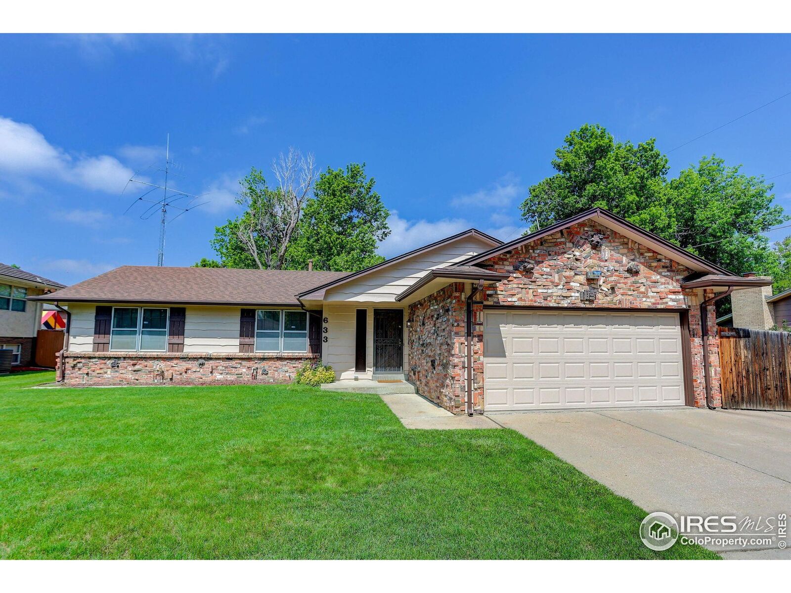 Property Photo: 633 S Galena St CO 80247