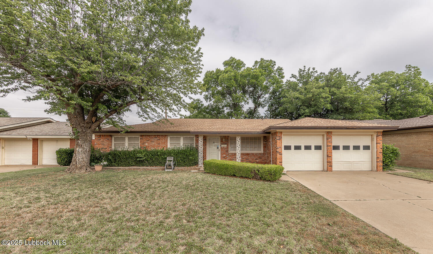 6114 Nashville Avenue  Lubbock TX 79413 photo