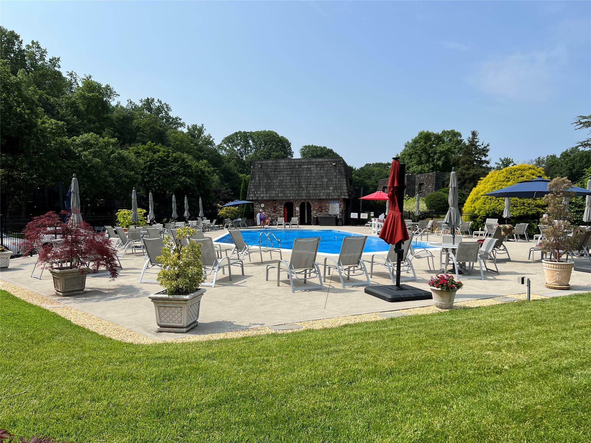 Property Photo: 7-05 Briarcliff Drive S NY 10562