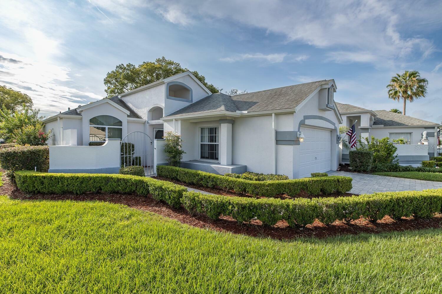 Property Photo:  1084 Vista Fina Court  FL 34608 