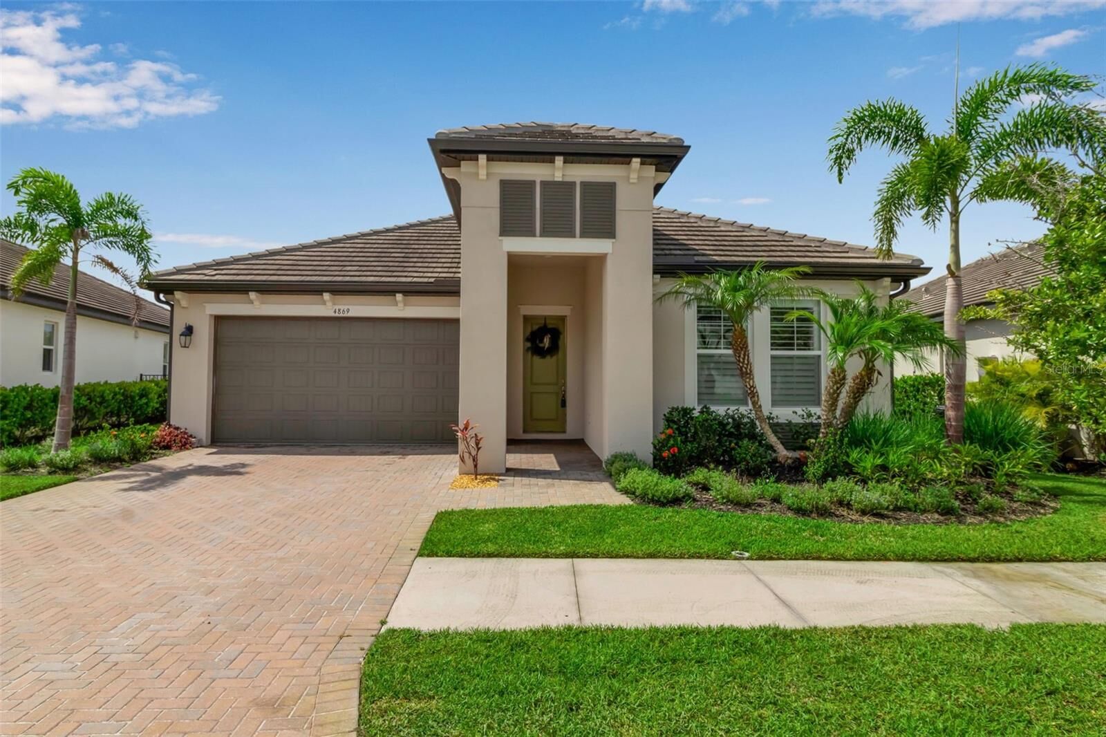Property Photo: 4869 Antrim Drive FL 34240