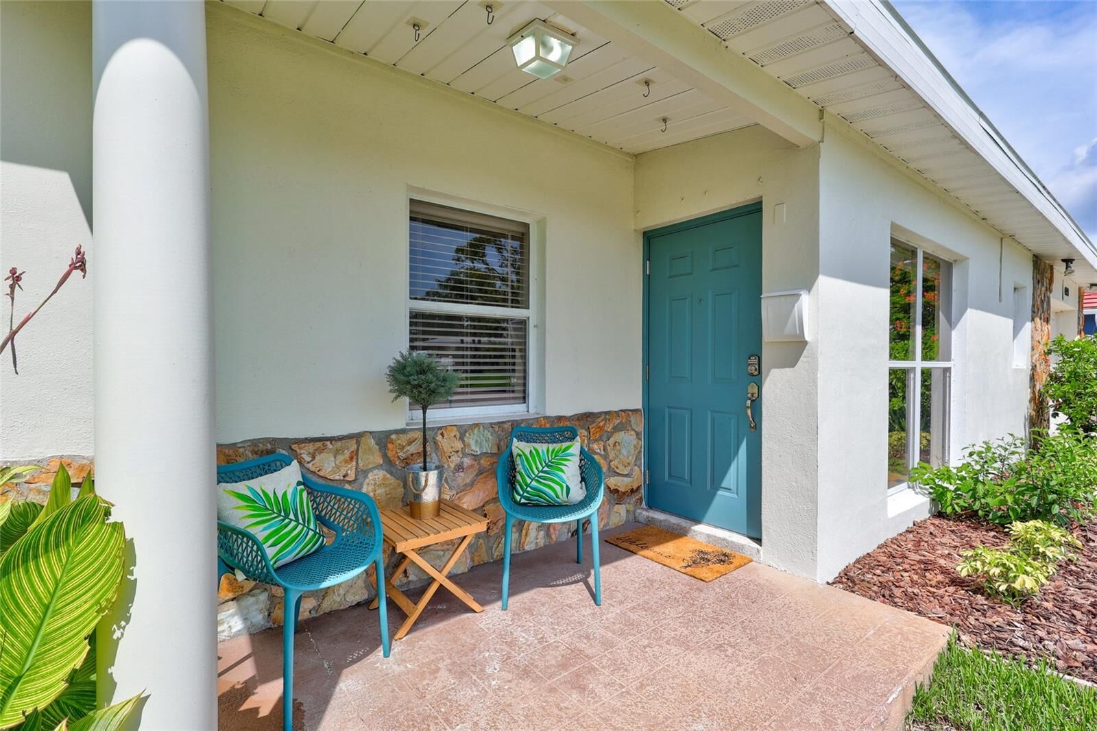 Property Photo: 4099 Pompano Drive SE FL 33705